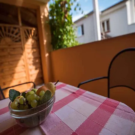 In Vrbnik/insel Krk 13597 Apartment *