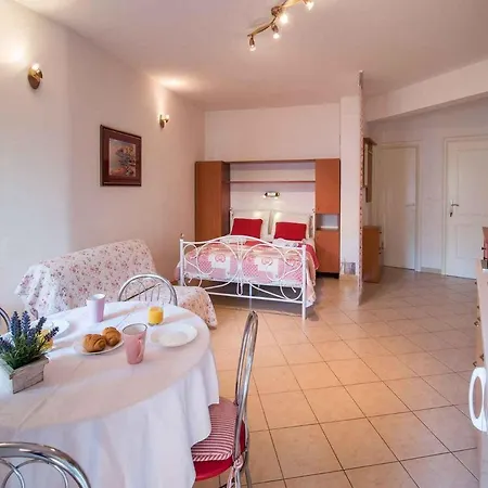 In Vrbnik/insel Krk 13597 Apartment Vrbnik (Primorje-Gorski Kotar)