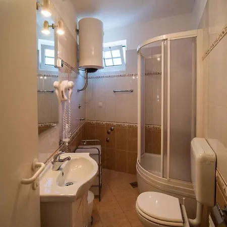 Apartment In Vrbnik/insel Krk 13597